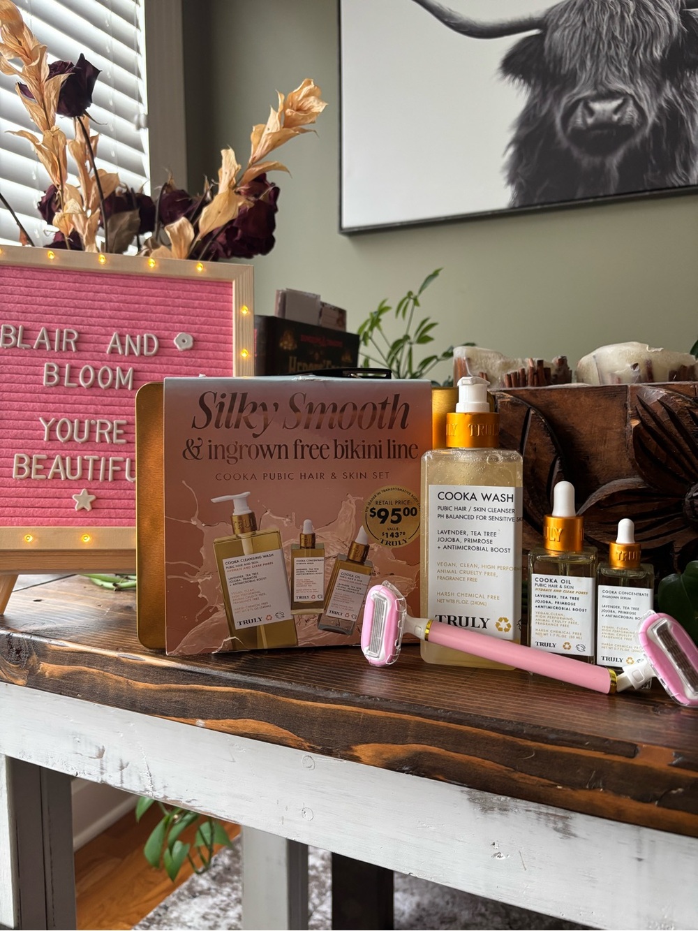 Truly Beauty Cooka Bikini Line Bundle - Truly Razor & Extra Razor Head Included! - Picture 3 of 5